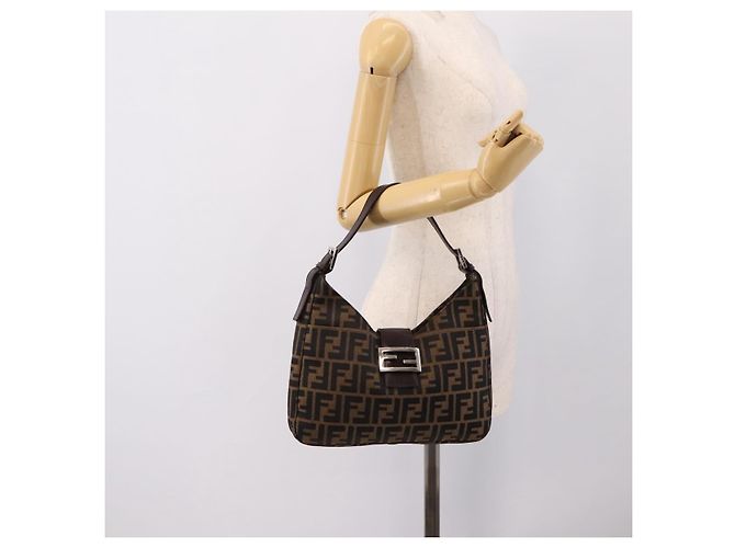 Borsa a tracolla FENDI Zucca Canvas Mamma Baguette Marrone Nero Auth 198708V - vista 23