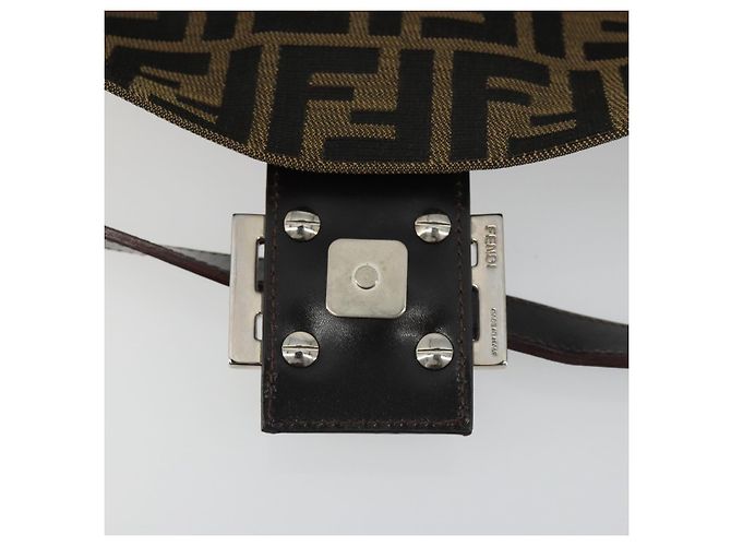Borsa a tracolla FENDI Zucca Canvas Mamma Baguette Marrone Nero Auth am12413V - vista 10