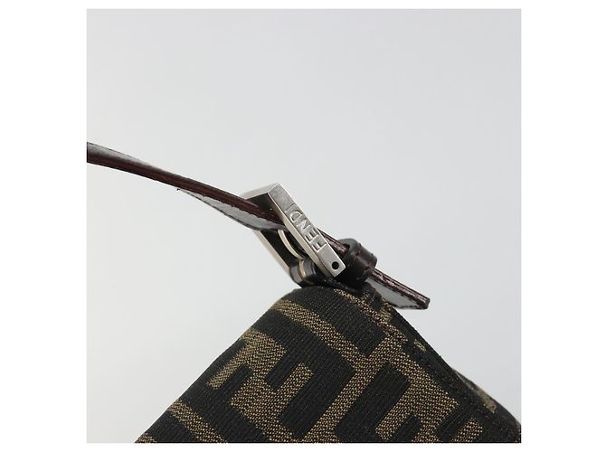 Borsa a tracolla FENDI Zucca Canvas Mamma Baguette Marrone Nero Auth am12413V - vista 17