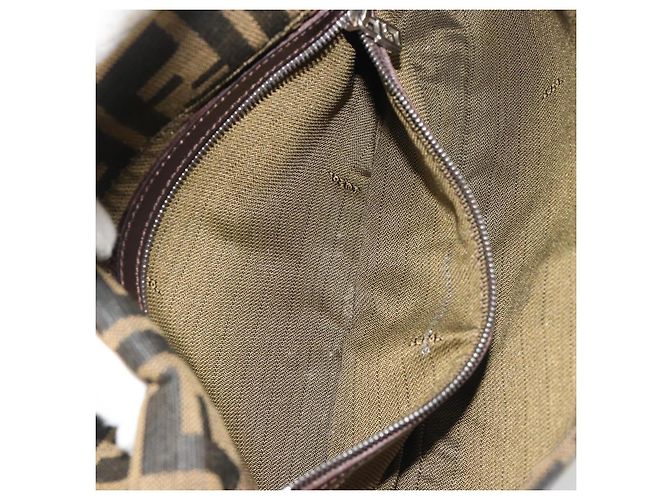 Borsa a tracolla FENDI Zucca Canvas Mamma Baguette Marrone Nero Auth am12413V - vista 24