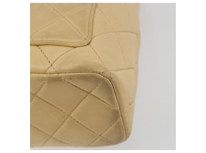 Borsa a tracolla CHANEL Matelasse con catena in pelle d'agnello Beige CC Auth 196671A - vista 16
