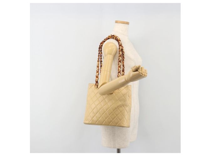 Borsa a tracolla CHANEL Matelasse con catena in pelle d'agnello Beige CC Auth 196671A - vista 24