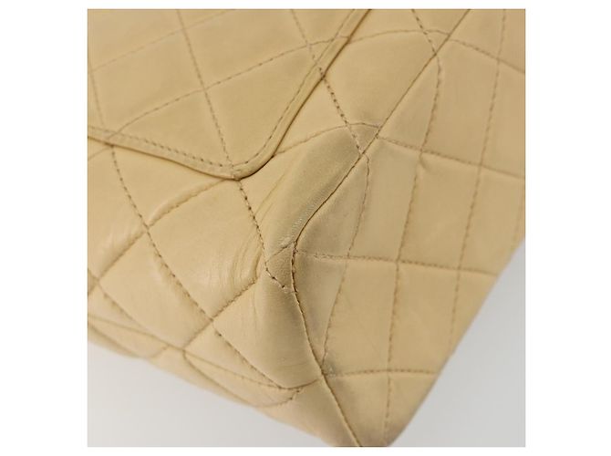 Borsa a tracolla CHANEL Matelasse con catena in pelle d'agnello Beige CC Auth 196671A - vista 9