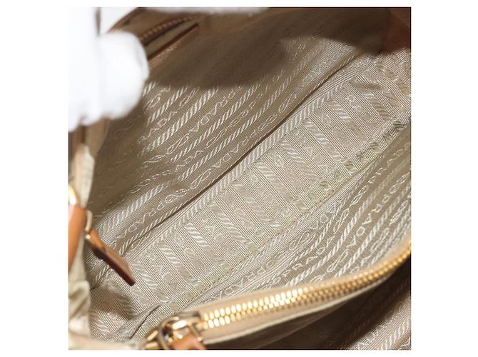 Bolso Tote PRADA Nylon Beige Gold Auth 195771V Dorado - vista 10