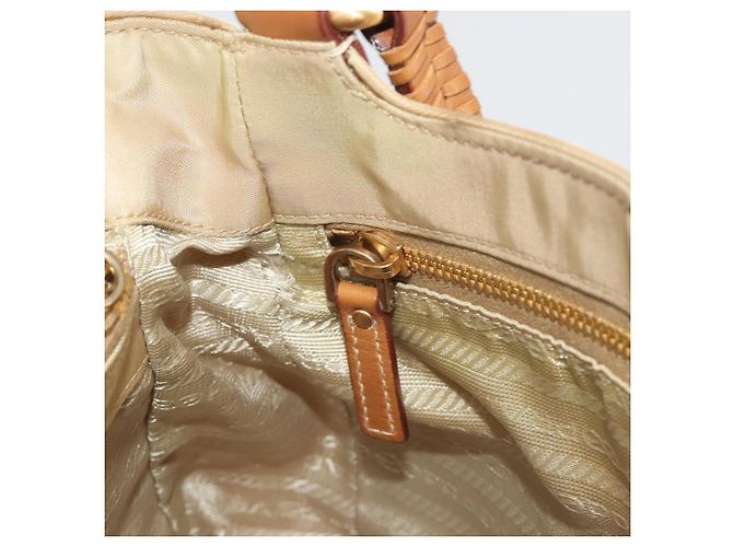 Bolso Tote PRADA Nylon Beige Gold Auth 195771V Dorado - vista 22