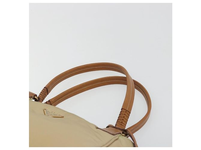 Bolso Tote PRADA Nylon Beige Gold Auth 195771V Dorado - vista 8