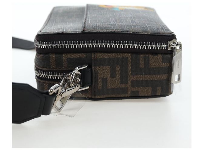 Borsa Camera 2 vie FENDI FENDIxFRGMTxPOKMON Zucca Canvas Dragonfly Auth 167506SM Marrone Nero - vista 3