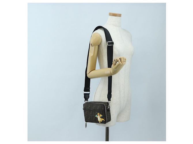 Borsa Camera 2 vie FENDI FENDIxFRGMTxPOKMON Zucca Canvas Dragonfly Auth 167506SM Marrone Nero - vista 33