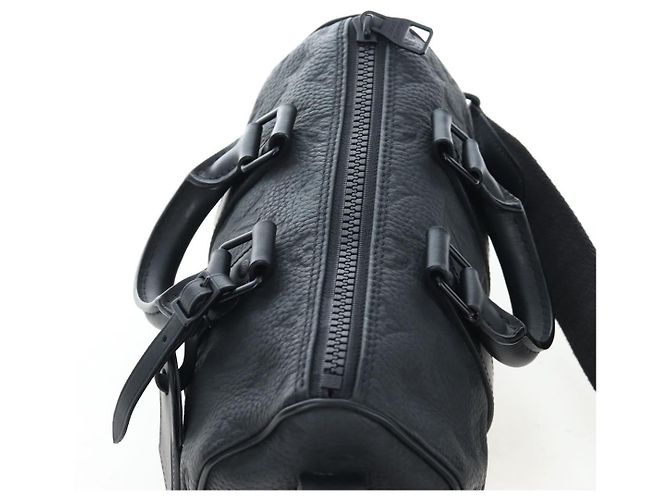 LOUIS VUITTON Monogram Taurillon Keepall Bandouliere 25 M20900 LV Auth BA14824SM Nero - vista 6