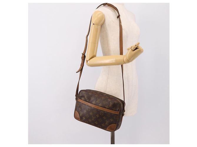 LOUIS VUITTON Monogram Trocadero 27 Shoulder Bag M51274 LV Auth 197529 Monogramma - vista 23
