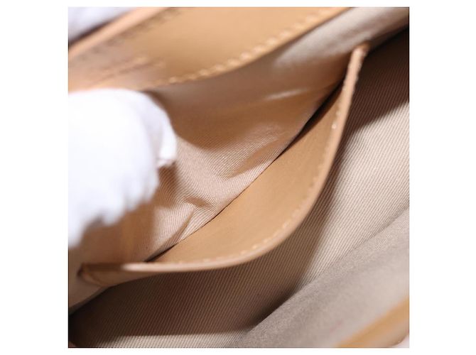 Chloé Borsa a tracolla Chloe C Chain in pelle beige tono oro Auth am12374V - vista 22