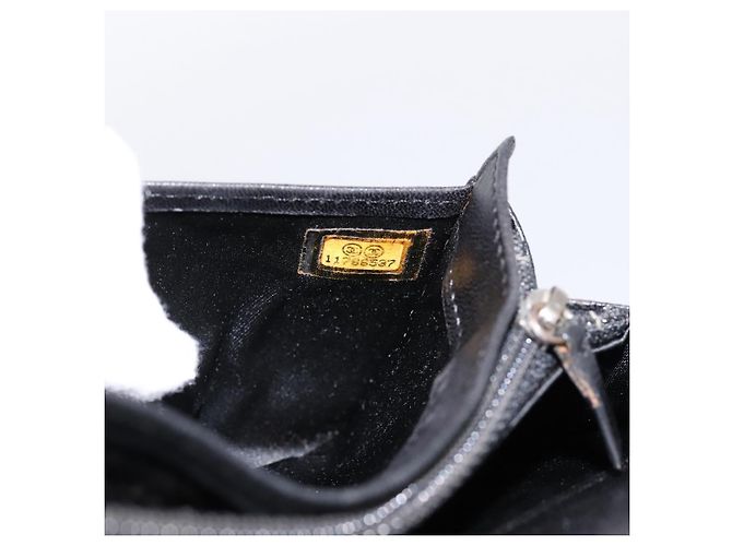CHANEL Icon line Langbeutel aus Lackleder Schwarz CC Auth 198760 - Ansicht 12