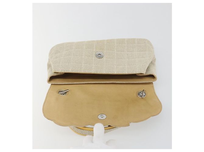 Borsa a catena CHANEL No. 5 Camellia COCO Mark in tela beige e argento CC Auth ka5765A - vista 10