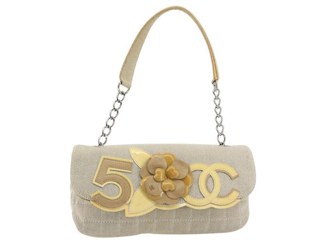 Borsa a catena CHANEL No. 5 Camellia COCO Mark in tela beige e argento CC Auth ka5765A - vista 13