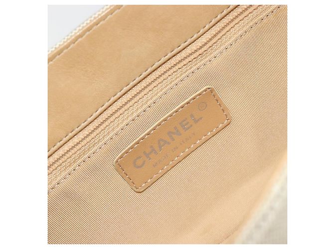 Borsa a catena CHANEL No. 5 Camellia COCO Mark in tela beige e argento CC Auth ka5765A - vista 18