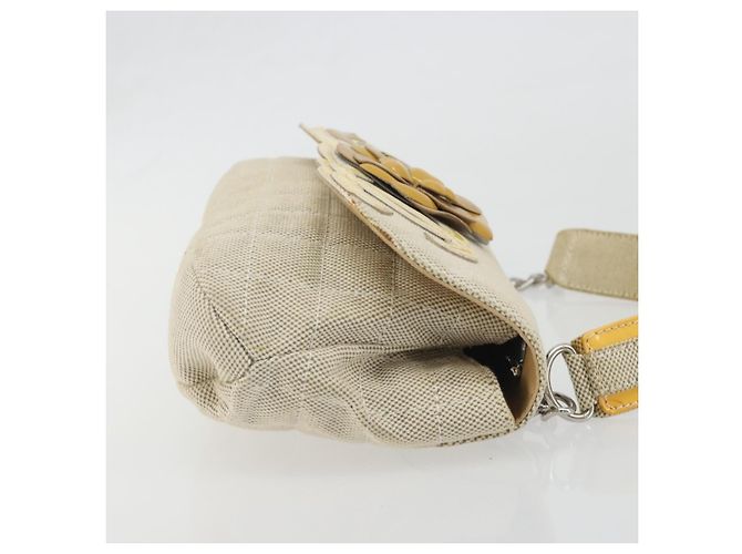 Borsa a catena CHANEL No. 5 Camellia COCO Mark in tela beige e argento CC Auth ka5765A - vista 3
