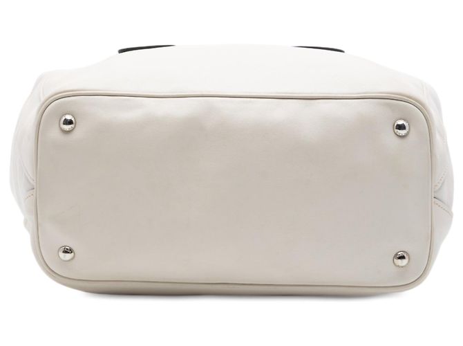 Borsa Tote convertibile Prada in vitello morbido bianca Bianco - vista 3