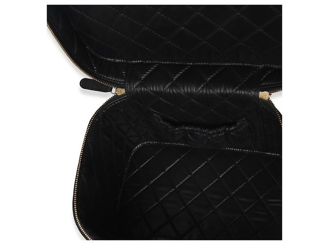 Chanel Vanity Pouch Grande in Caviar Matelassé Nero - vista 5