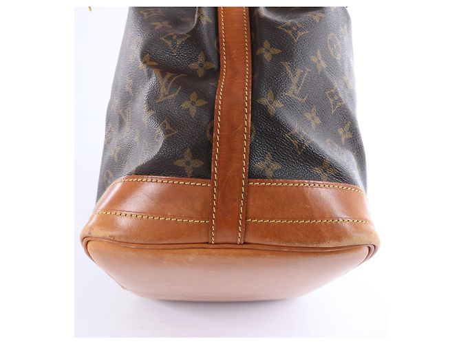 Borsa a tracolla Louis Vuitton Noe Monogram Canvas in marrone M42224 - vista 12