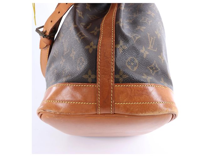 Borsa a tracolla Louis Vuitton Noe Monogram Canvas in marrone M42224 - vista 13