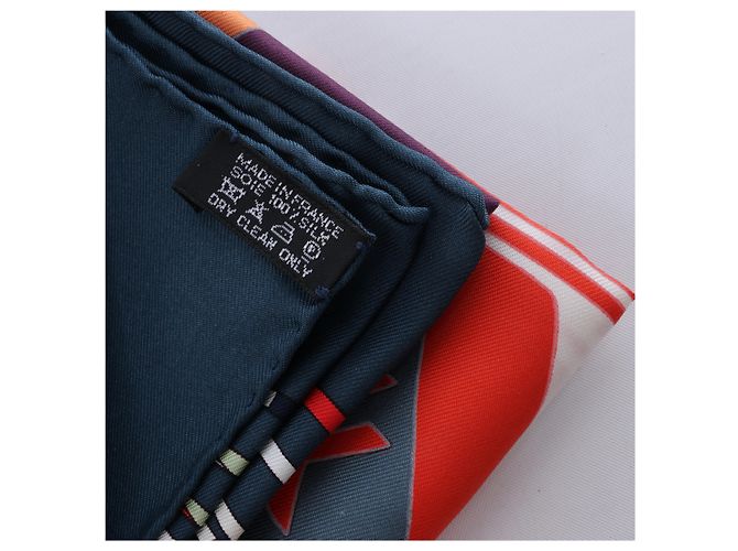 Hermès Carré 90 "KILIM" Seidentuch in Grau x Rot Braun - Ansicht 13