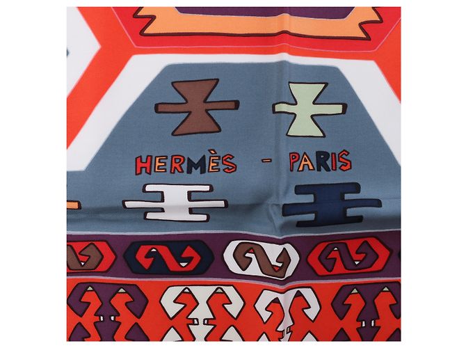 Hermès Carré 90 "KILIM" Seidentuch in Grau x Rot Braun - Ansicht 8