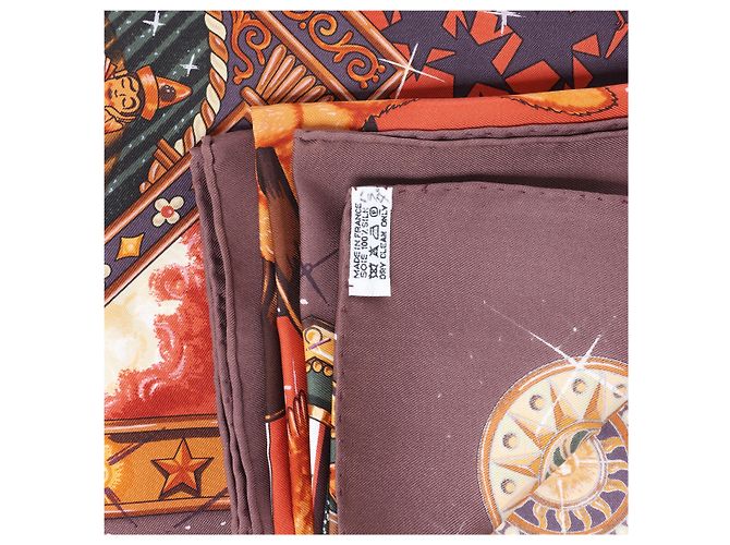 Hermès Carré 90 "LA MAGIE" Seidentuch in Braun - Ansicht 13