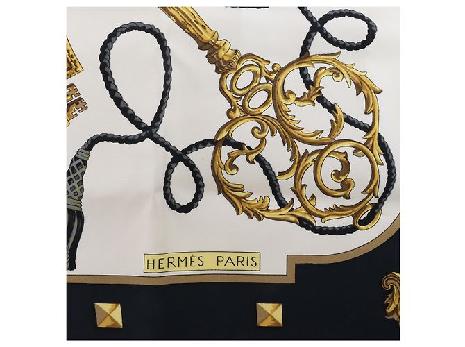 Hermès Carré 90 "LES CLES" Seidentuch in Schwarz - Ansicht 10