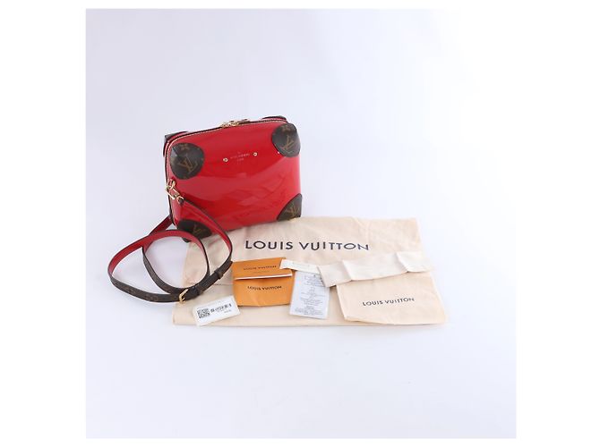Borsa a tracolla Louis Vuitton Venice Miroir Vernis Leather in rosso M52473 - vista 13
