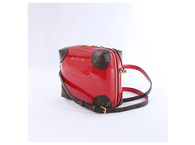 Borsa a tracolla Louis Vuitton Venice Miroir Vernis Leather in rosso M52473 - vista 2