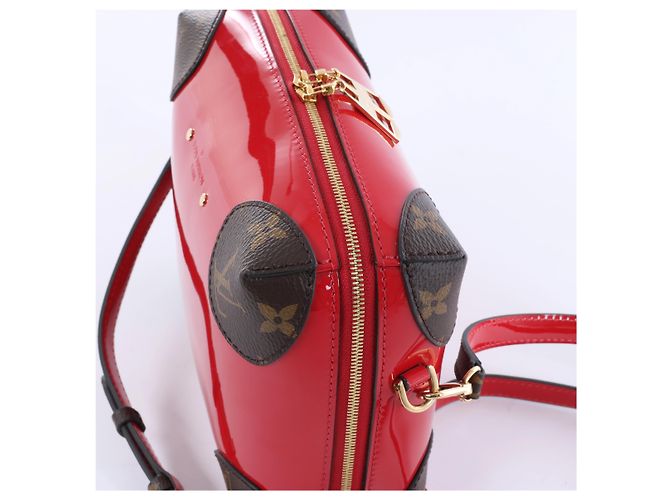 Borsa a tracolla Louis Vuitton Venice Miroir Vernis Leather in rosso M52473 - vista 4