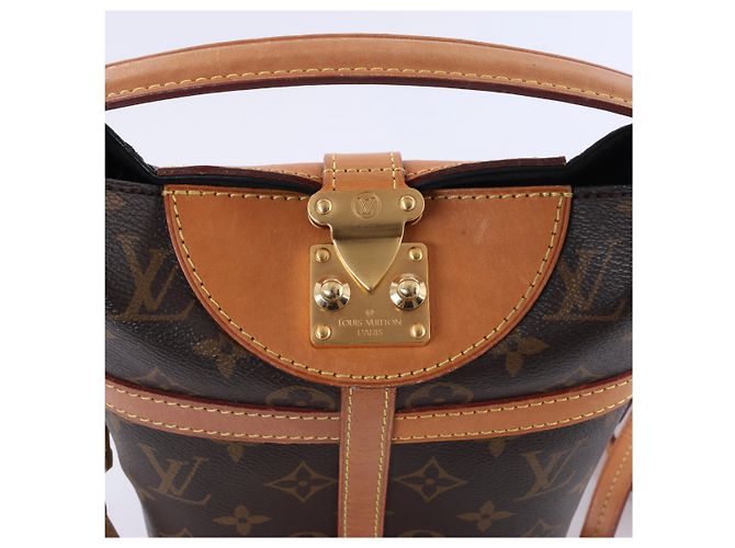 Borsa a tracolla Louis Vuitton Duffle Monogram in marrone M43587 - vista 4