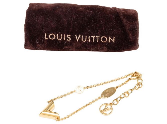 Bracciale Essential V Charm Louis Vuitton D'oro - vista 8