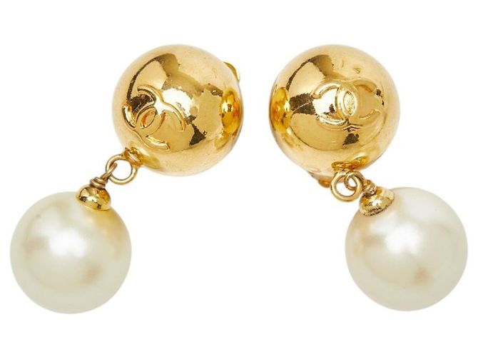 Chanel Coco Mark Vintage vergoldete Clip-Ohrringe mit Kunstperlen Golden - Ansicht 3