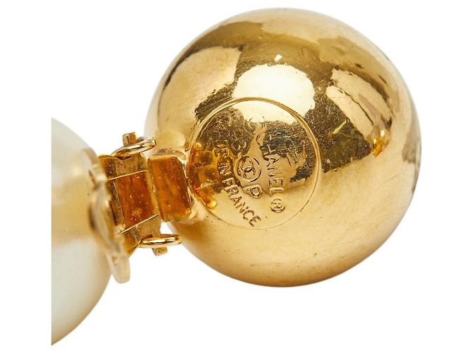 Chanel Coco Mark Vintage vergoldete Clip-Ohrringe mit Kunstperlen Golden - Ansicht 4