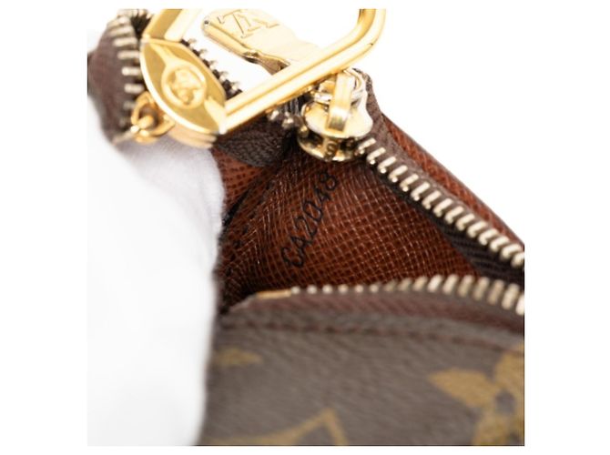Louis Vuitton Monogram Pochette Clé Coin Case Castaño - vista 7