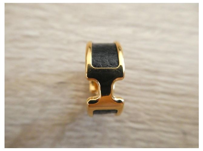 Anello Hermès Olympe H in acciaio dorato e pelle nera Nero D'oro - vista 2