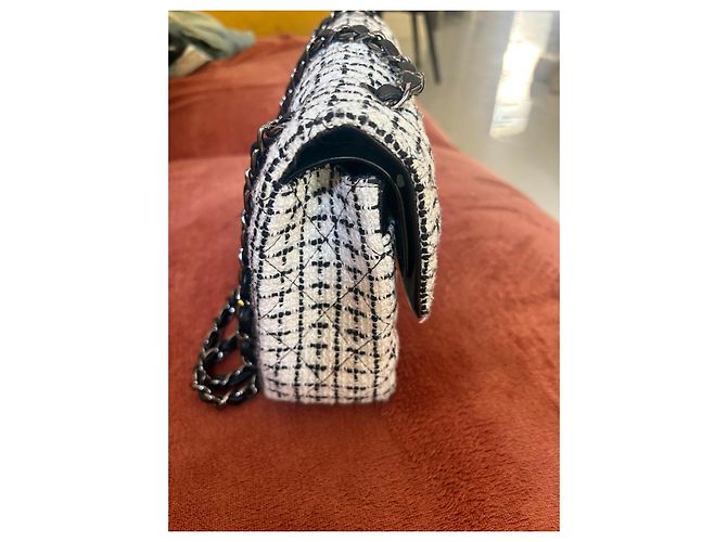 Timeless Borsa a patta Chanel Classic in tweed bianco e nero - vista 5