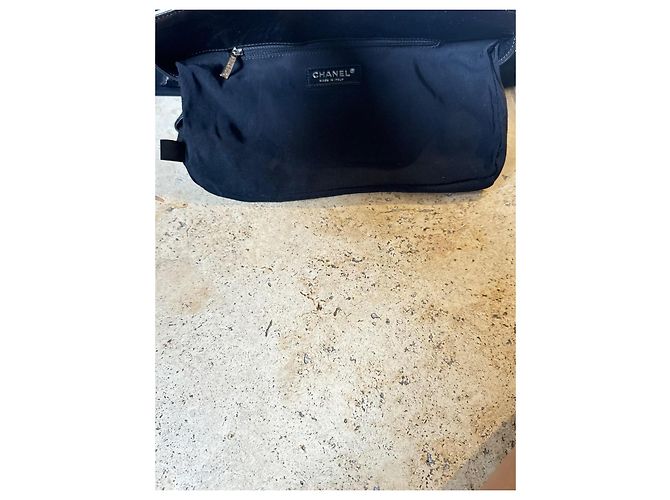 Saco Tote Acolchoado Chanel Couro Preto - vista 14