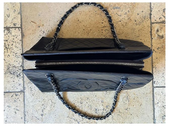 Saco Tote Acolchoado Chanel Couro Preto - vista 9