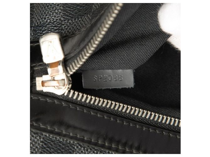 Borsa a tracolla Louis Vuitton Damier Graphite Daniel GM Nero - vista 8
