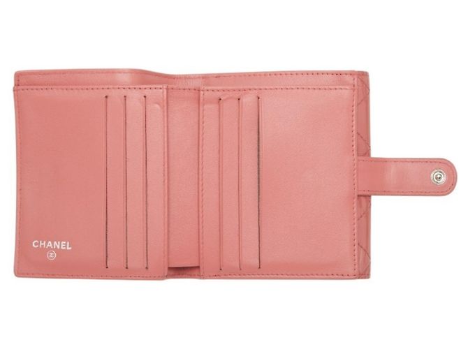Cartera bi-fold Chanel de piel charol rosa - vista 9