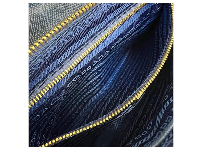 Borsa a tracolla Prada con logo triangolare e catena Blu - vista 10