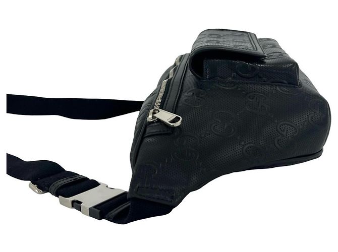 Bolsa de couro com relevo do padrão GG Gucci Preto - vista 5