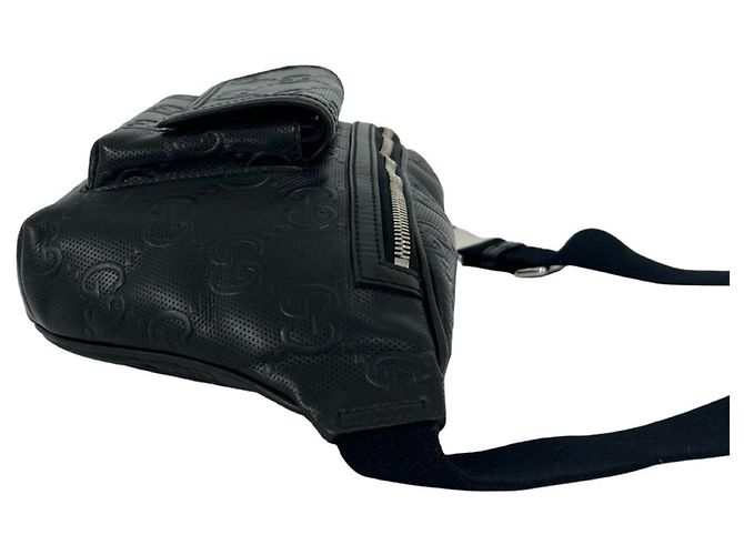 Bolsa de couro com relevo do padrão GG Gucci Preto - vista 6