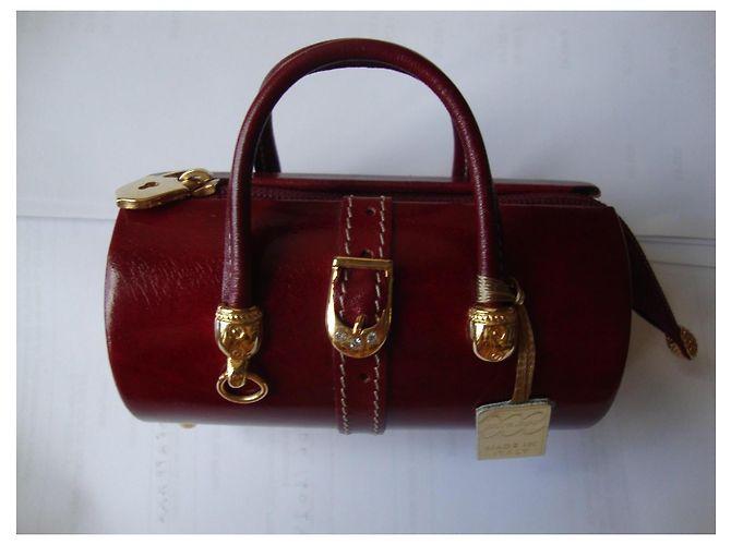 Autre Marque Maleci Mini-Beuteltasche aus bordeauxrotem Lackleder - Ansicht 5