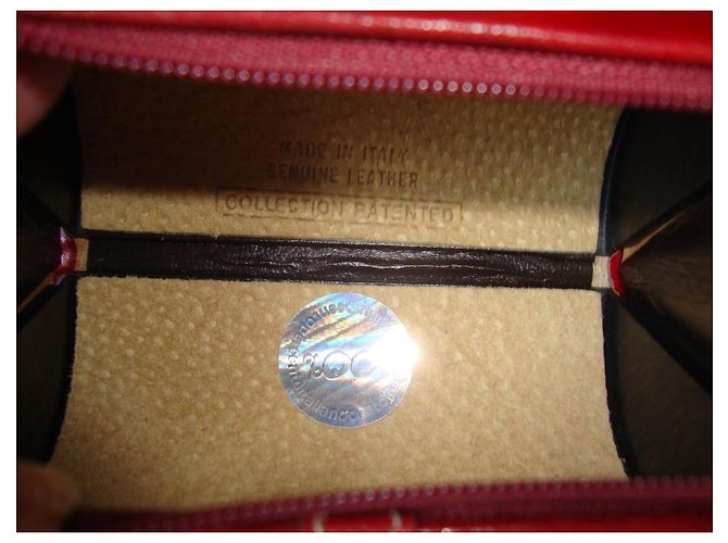Autre Marque Maleci Mini-Beuteltasche aus bordeauxrotem Lackleder - Ansicht 9