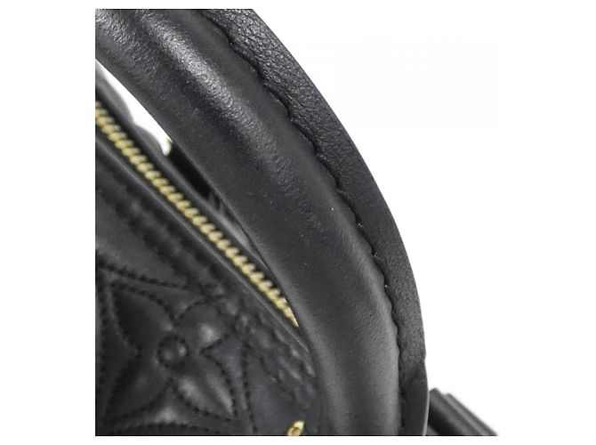 Borsa a tracolla Louis Vuitton Bubblegram Papillon BB in pelle di vitello Nero Gold hardware - vista 7