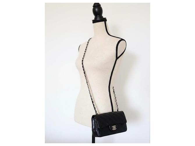 Timeless Chanel Classic Flap Mini Borsa Nera Nero - vista 3