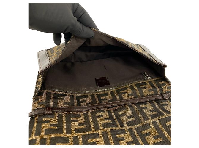 FENDI Vintage Schultertasche mit Zucca-Muster Braun Schwarz - Ansicht 9